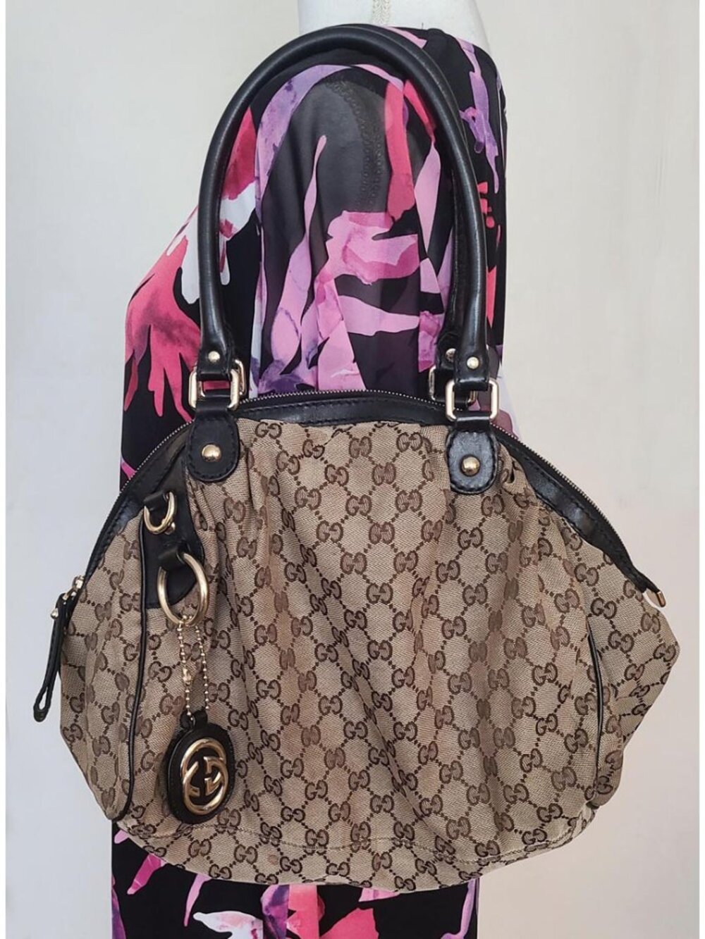 Gucci Sukey Boston Handbag
